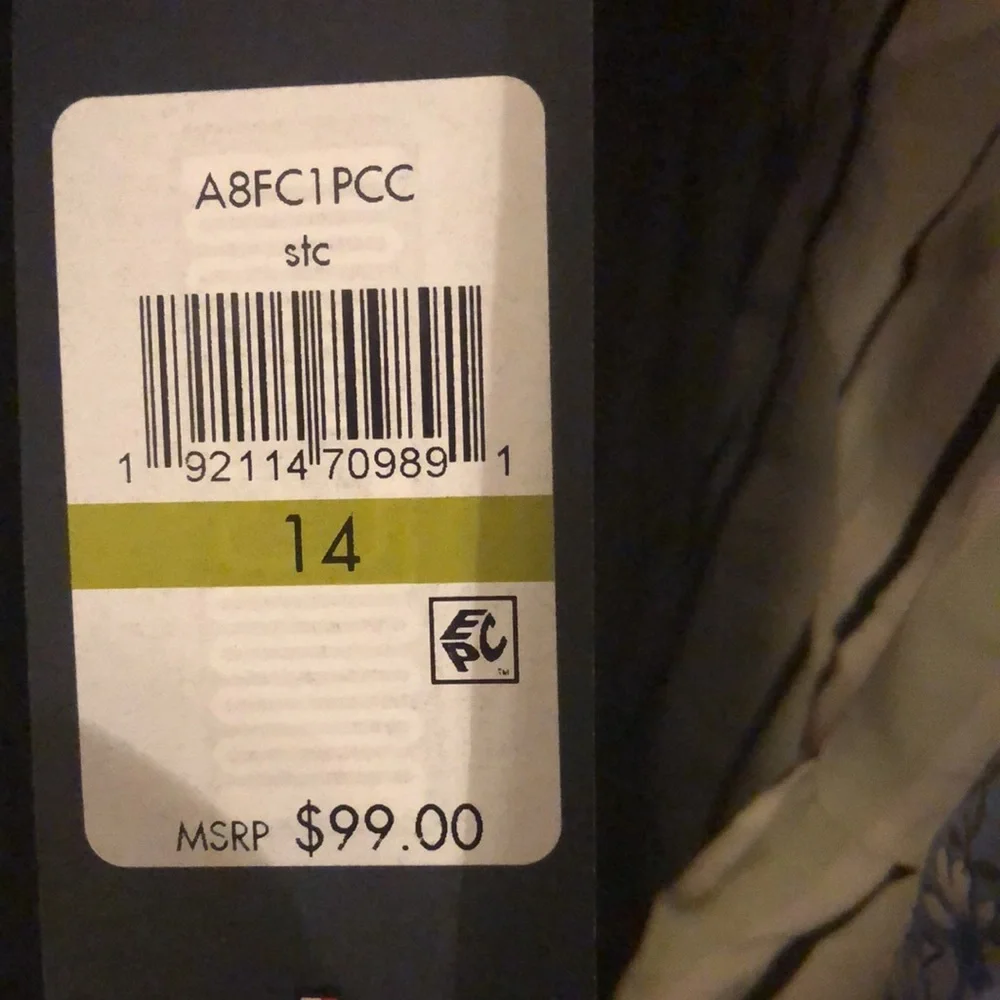 TOMMY HILFIGER DRESS NWT COLOR BLOCK RED AND BLACK SIZE 14 GOLDTONE BACK ZIP - Picture 6 of 6